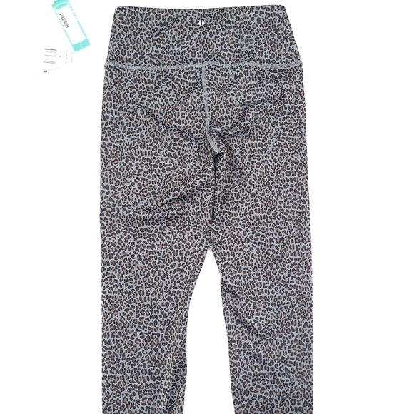 Thrive Societe Women's Performance Leggings Winnie Leopard Stitch Fix - Medium - Picture 6 of 12